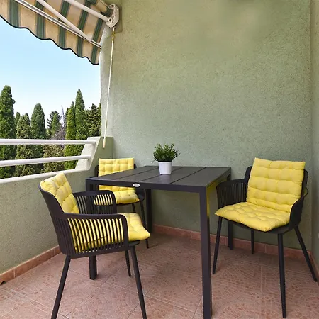 Karolina 2343 Appartement Pula