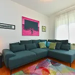 Karolina 2343 Apartmán Pula